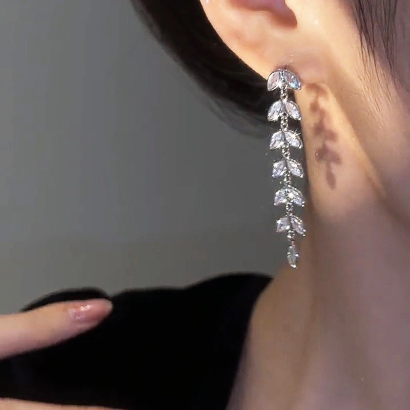  New arrival tassel leaf earrings for women, super long chain, geometric earrings inlaid with zircon, hot sale
