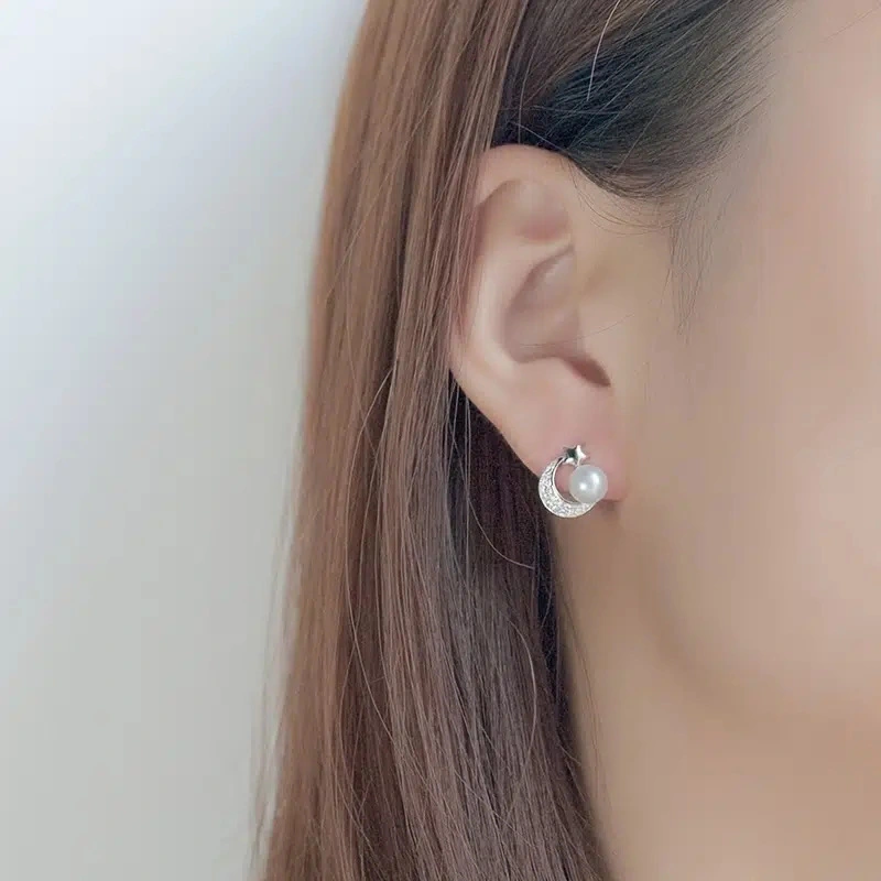 Summer niche design star and moon earrings star and moon pearl earrings Korean Dongdaemun small accessories