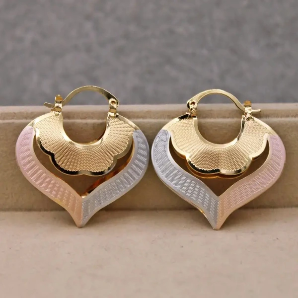 Factory direct sales of new Middle Eastern earrings with multi-color heart-shaped oil painting design, ladies' exquisite and fresh