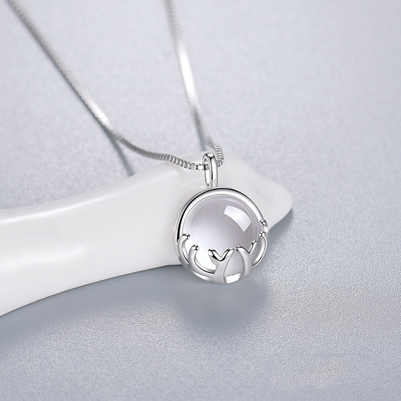 Live hot selling light luxury niche deer antler pendant necklace imitation moonstone one deer with you sweater chain