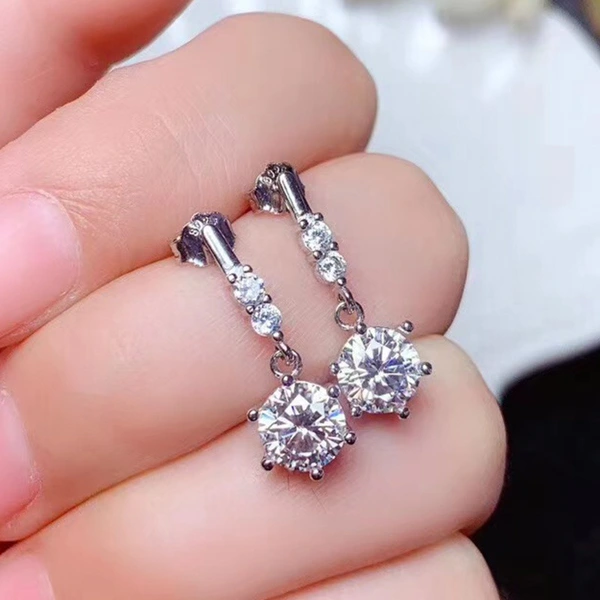 Live broadcast hot-selling fashion OL imitation moissanite zircon earrings exquisite copper-plated white gold earrings