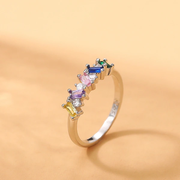 New jewelry sets, fashionable geometric art colored diamond earrings, ring accessories, spot wholesale