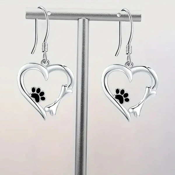 Cute earrings for women with cat claw heart design, sweet princess style earrings