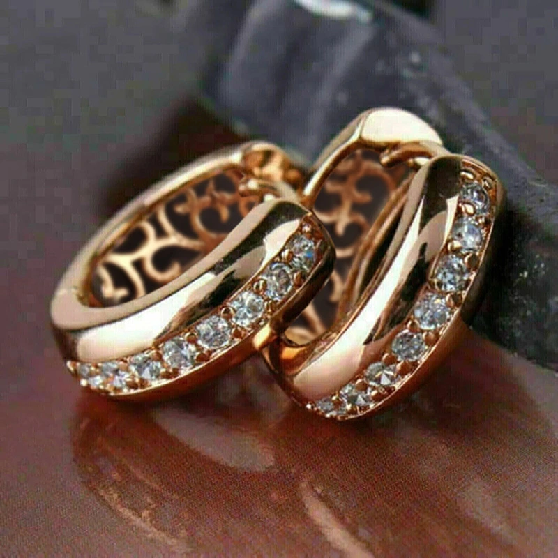 Japanese and Korean new attendance earrings for women hollow inlaid zircon jewelry ladies elegant sweet fashion jewelry