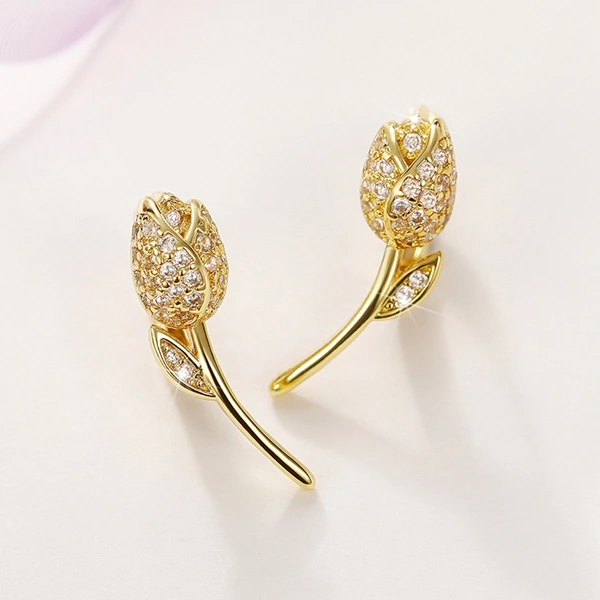 European and American INS style fashion design micro-inlaid diamond earrings for women retro metal gold-plated rose earrings