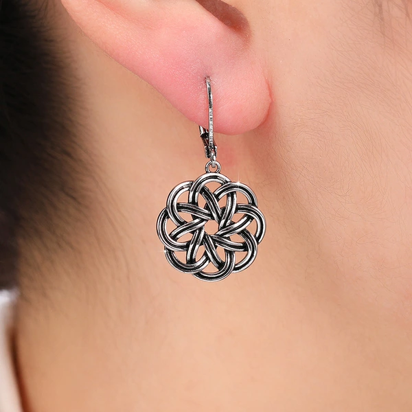 Ancient Turkish women's retro earrings with empty support, elegant and atmospheric braided earrings, classical ethnic style earrings