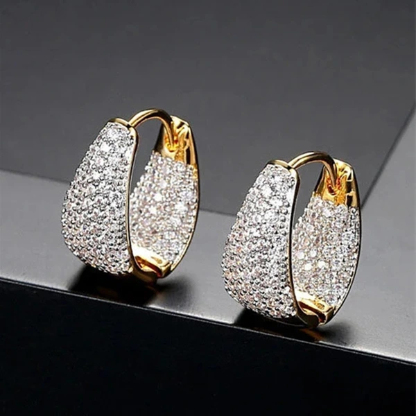 Metal micro-inlaid triangle earrings factory direct sales new jewelry exquisite and fashionable temperament French earrings