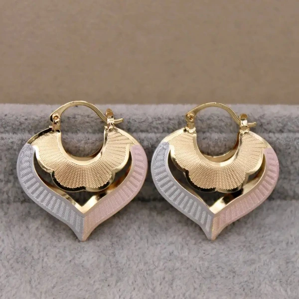 Factory direct sales of new Middle Eastern earrings with multi-color heart-shaped oil painting design, ladies' exquisite and fresh