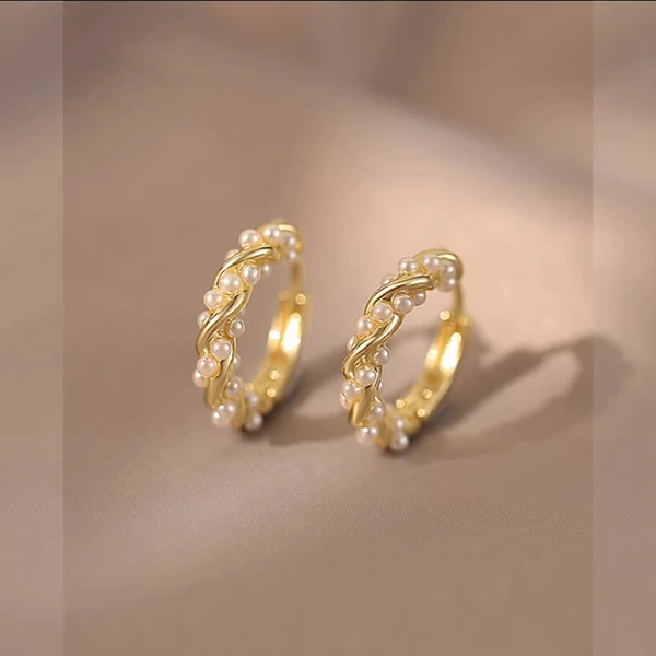  Korean Dongdaemun autumn new fashion earrings imitation pearl twist earrings Korean style elegant earrings