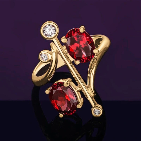   Live ring female palace high-end round jewelry crown princess light luxury style fashionable ring