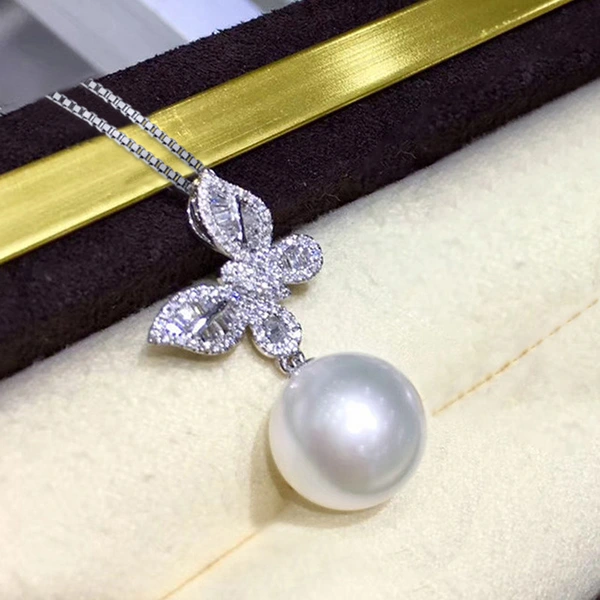 Glossy butterfly imitation pearl jewelry set exquisite zircon earrings for women sweet style box chain pendant