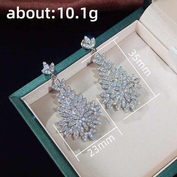 High-end heavy-duty wedding accessories European and American bride fashion evening niche earrings luxury full diamond earrings