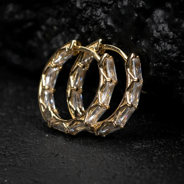  High-grade diamond-studded earrings, versatile geometric earrings, fashionable summer new style women's earrings