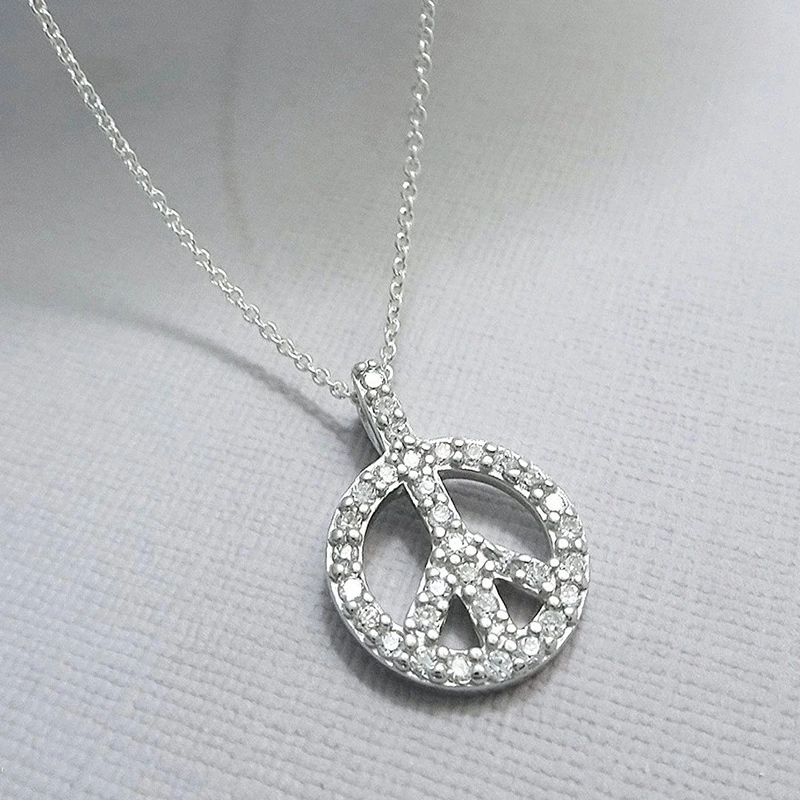 Live broadcast of the new simple personality anti-war peace symbol necklace diamond hollow clavicle chain wholesale