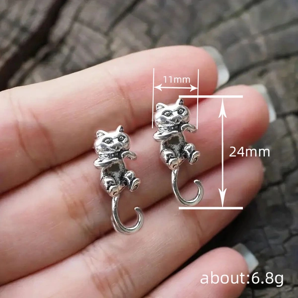  Second-hand hot selling cat earrings for women with movable design, fashionable and cute, suitable for daily wear
