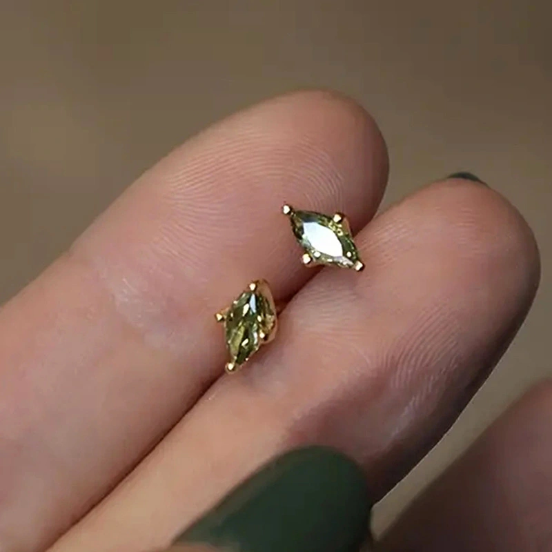 Simple style olive green earrings temperament versatile daily commuting earrings mini exquisite girls earrings