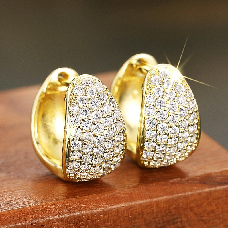 Factory direct sales of popular earrings for women, shiny and elegant French retro jewelry, micro-inlaid zircon, internet celebrity style