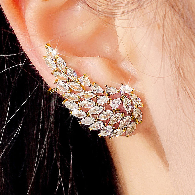 New dazzling full diamond earrings Korean style new angel wings earrings angel wings manufacturer source