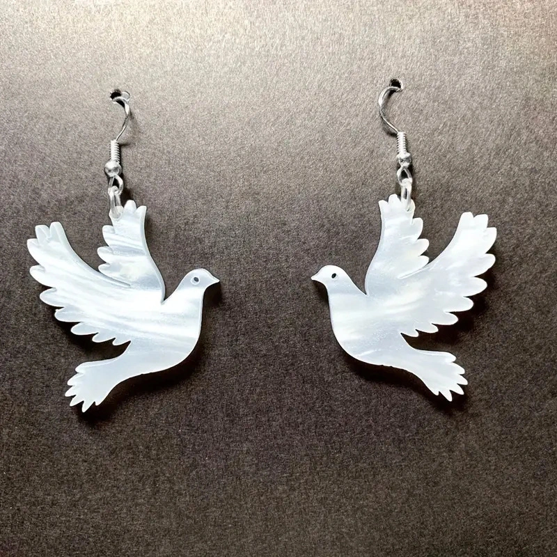    Hot selling earrings for women, acrylic glitter pigeon earrings, fashionable and elegant, popular online