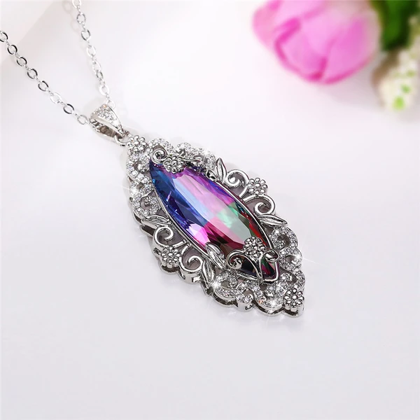 2022 Spring New Natural Series Luxury Hollow Pattern Inlaid Olive Gradient Stone Pendant Necklace