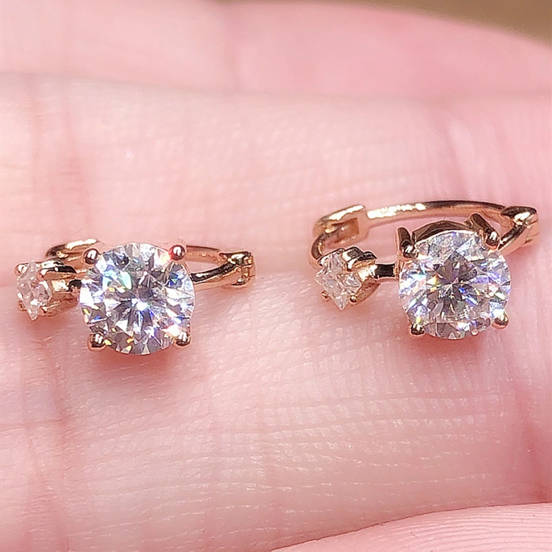  New hot style small and exquisite earrings super shiny high-end diamond round earrings design earrings for women