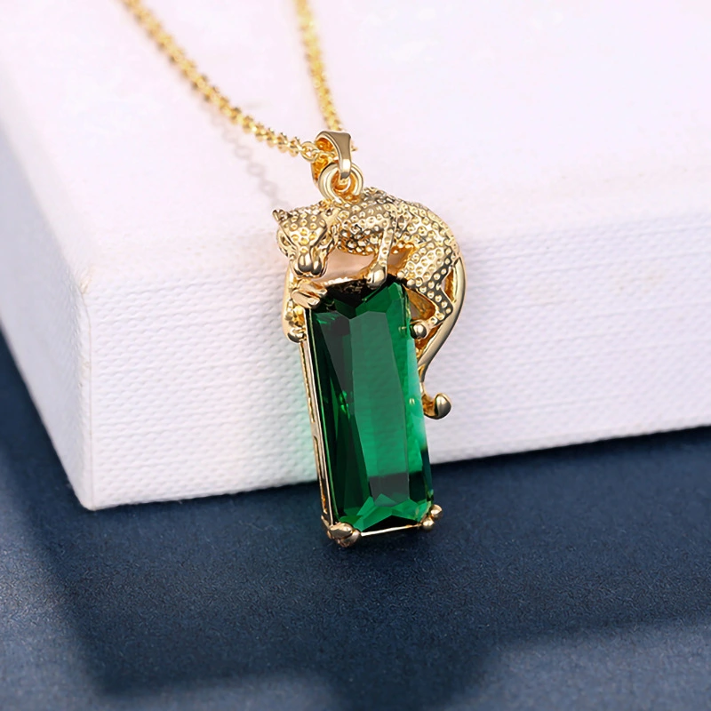  European and American personality fashion hot selling necklace temperament trend cheetah pendant high-end leopard necklace