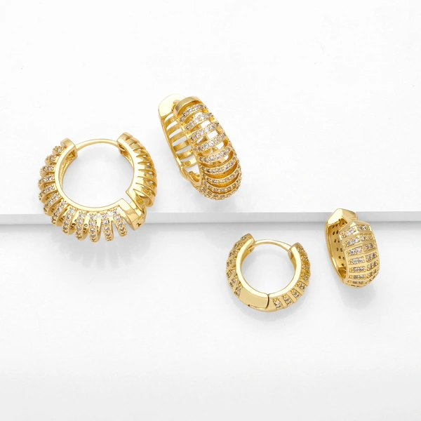 Clearance hot sale hollow earrings women light luxury round inlaid zircon gold-plated earrings earrings eru38