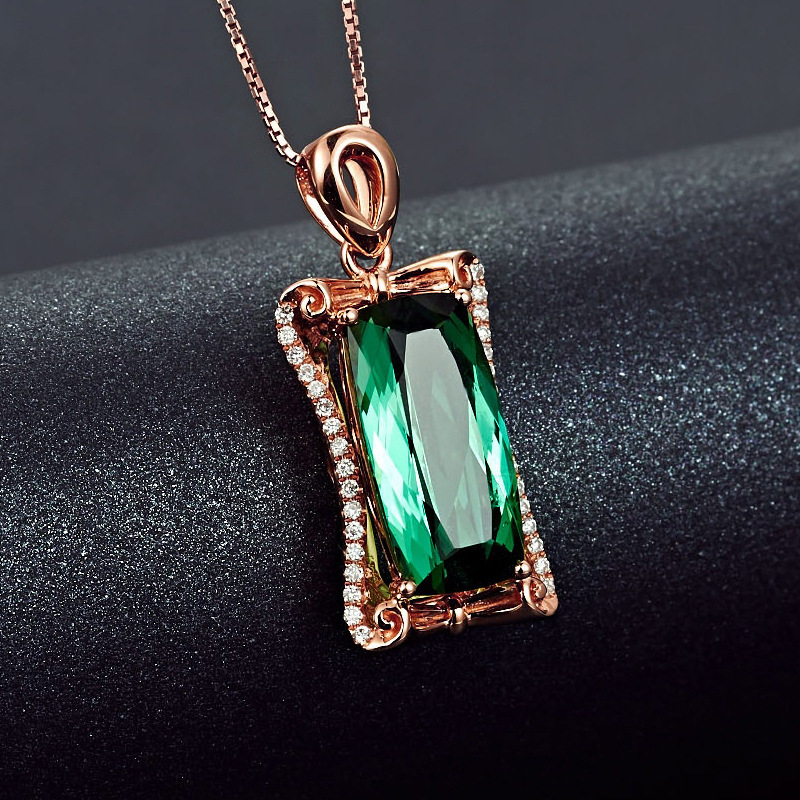  New imitation Brazilian green tourmaline pendant for women European and American temperament rectangular necklace domineering royal accessories necklace
