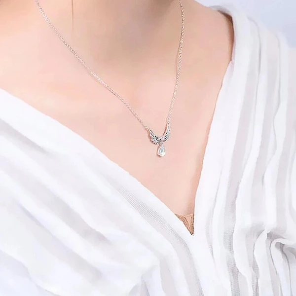  Korean exquisite wing angel necklace teardrop-shaped design imitation moonstone pendant niche sweet jewelry