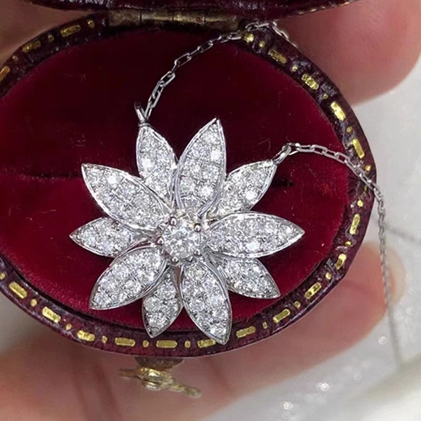 Elegant Daisy Earrings and Necklace Camellia Palace Style Luxury Retro Jewelry Floral Brilliant Set