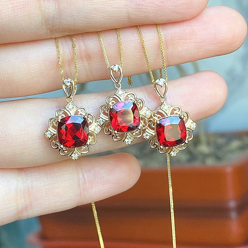 New jewelry elegant red gemstone necklace anniversary celebration luxury pendant necklace