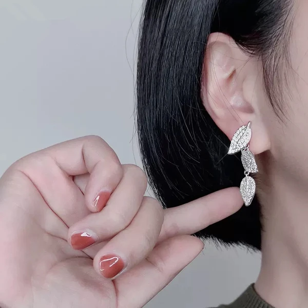   Lady lady hot sale forest earrings light luxury shiny leaves leaf jewelry high-end network celebrity style
