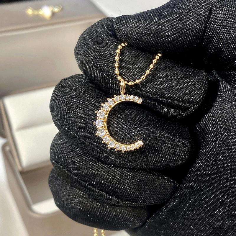  Niche simple small moon necklace light luxury high-end retro moon pendant temperament girlfriend necklace female