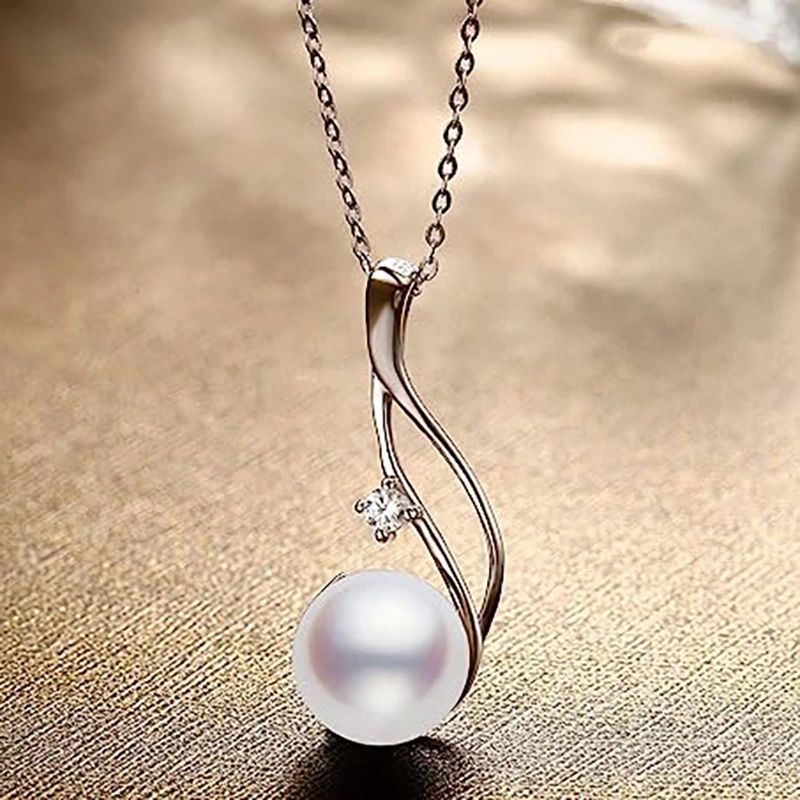  Summer new ladies' necklace imitation pearl mermaid design pendant new versatile women's necklace