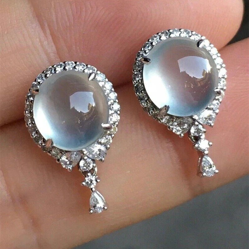High-end egg-shaped earrings, white moonlight simulation hot-selling earrings, temperament geometric teardrop-shaped earrings