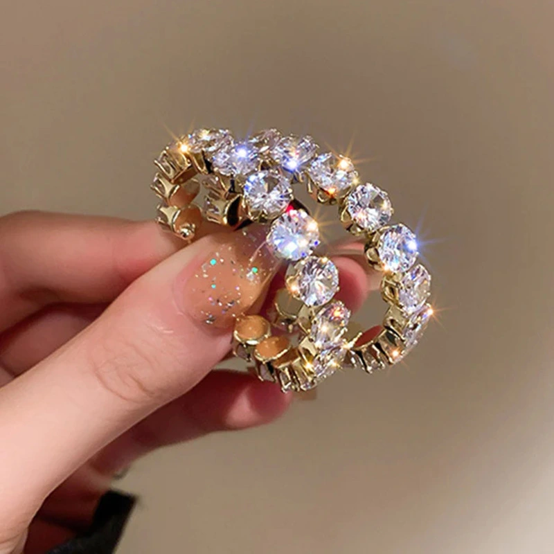  Korean Dongdaemun retro hoop earrings European and American style luxurious atmospheric earrings high-end geometric earrings