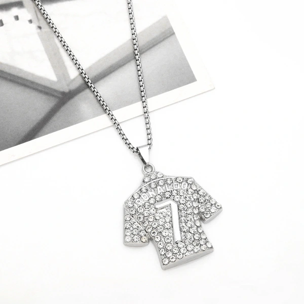 European and American hip-hop jewelry inlaid with rhinestones Ronaldo No. 7 jersey pendant necklace long sweater chain nkb314