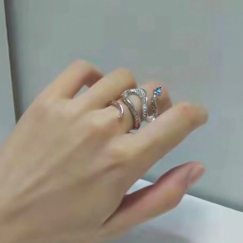   Creative snake-shaped open ring for women, personalized water drop design accessories, popular online style