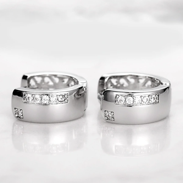 Korean fashion OL earrings simple U-shaped zircon ladies earrings source manufacturers wholesale