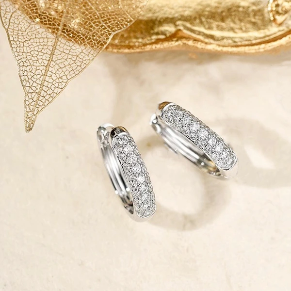 Hot selling daily attendance earrings for women, shiny style, billing ear clips, high-end style, popular style