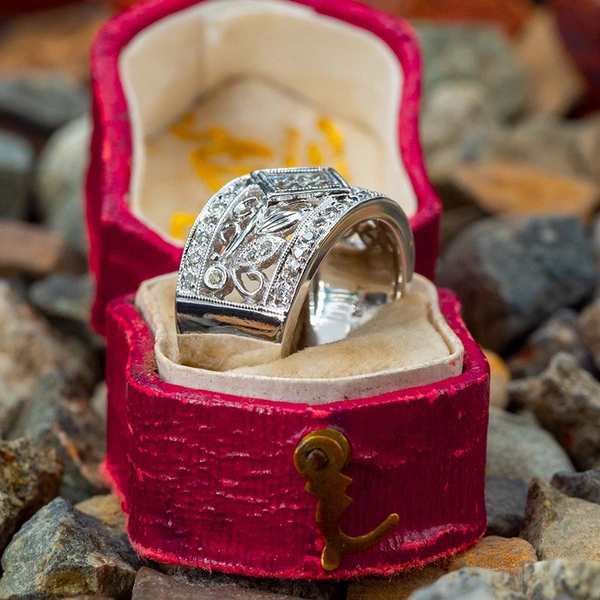 Retro ethnic style wide ring geometric diamond quadrilateral fashion ring branch vine female ring