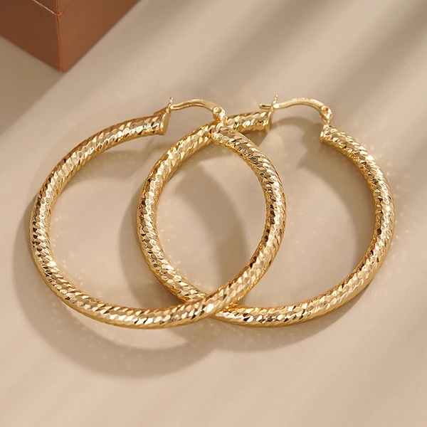 Wholesale new style earrings for women with water drop geometric ring design, atmospheric heavy industry Middle Eastern style