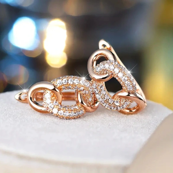 Manufacturer's source niche personality earrings for women, hoop lock design earrings micro-inlaid zircon French style