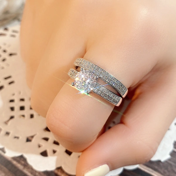 European and American simple round full diamond wedding banquet couple wedding ring combination ring
