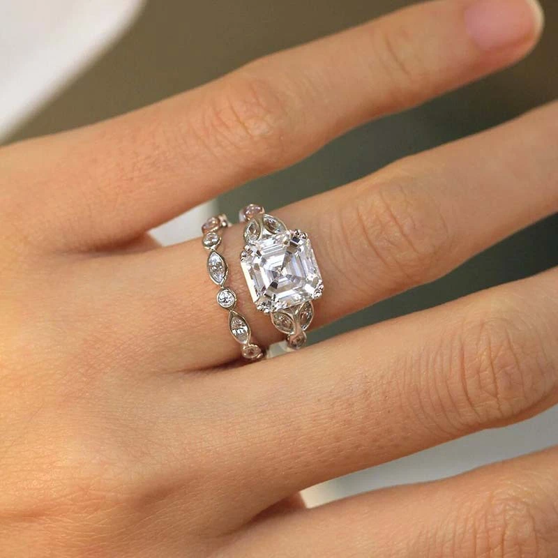   Hot selling new luxury couple rings, floral square diamond princess rings, European and American fashion engagement jewelry