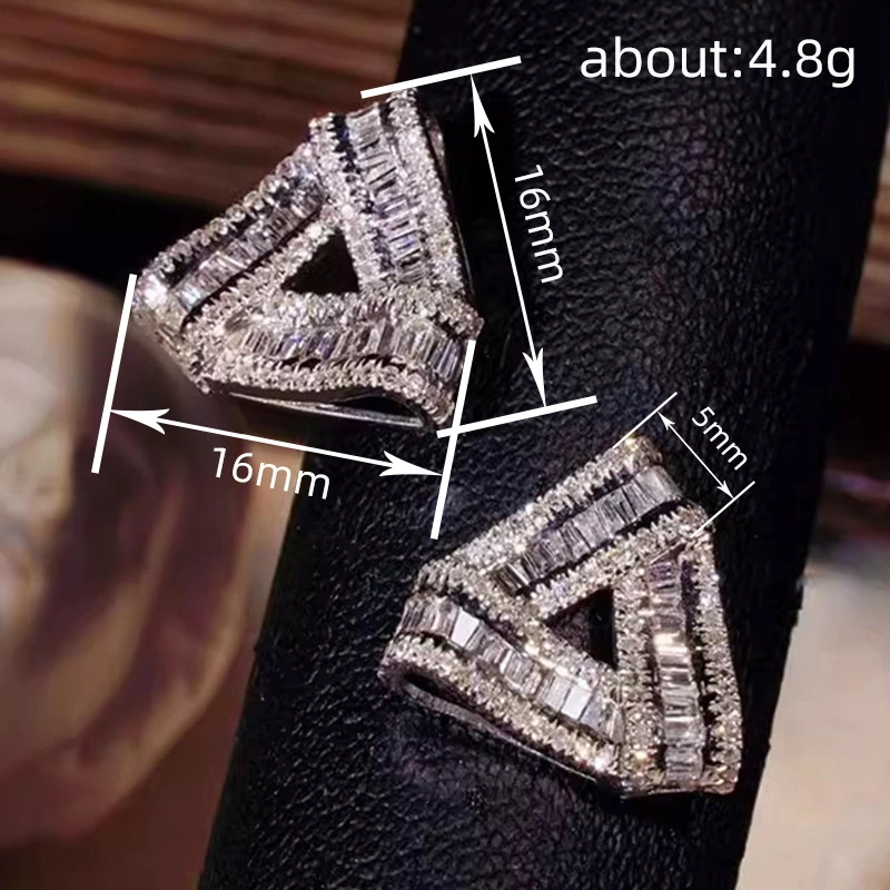 European and American style simple hollow triangle earrings for daily wear, exquisite earrings, factory direct sales jewelry