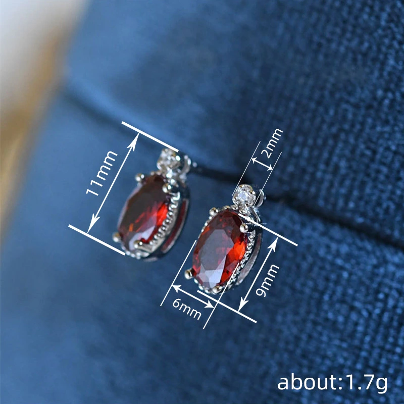  Manufacturers wholesale simple exquisite small earrings mini earrings daily accessories French retro popular style