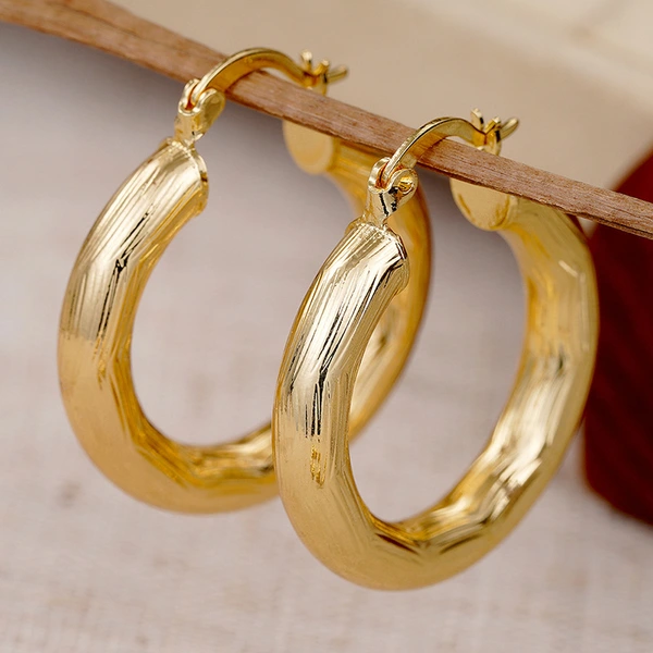 Hot selling metal earrings for women, palace style, Middle Eastern temperament accessories, high-end style