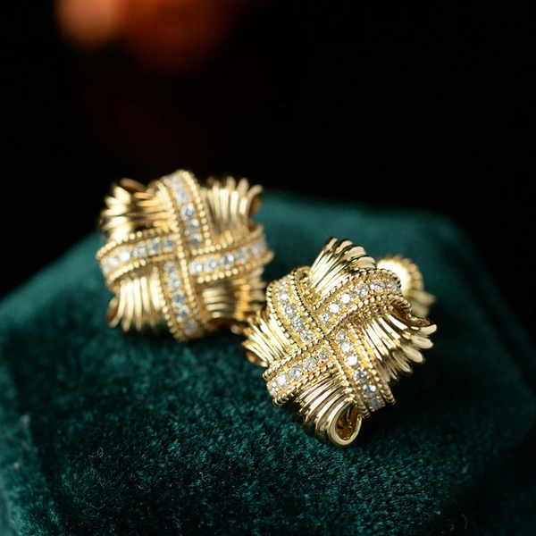  Braided cross earrings for women, micro-inlaid, elegant, light luxury style earrings, fashionable design, French earrings