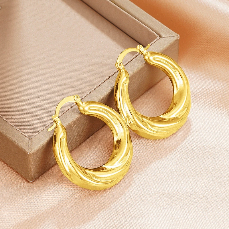 Hot selling French style Hong Kong style earrings for women French fashion matching accessories texture design popular earrings